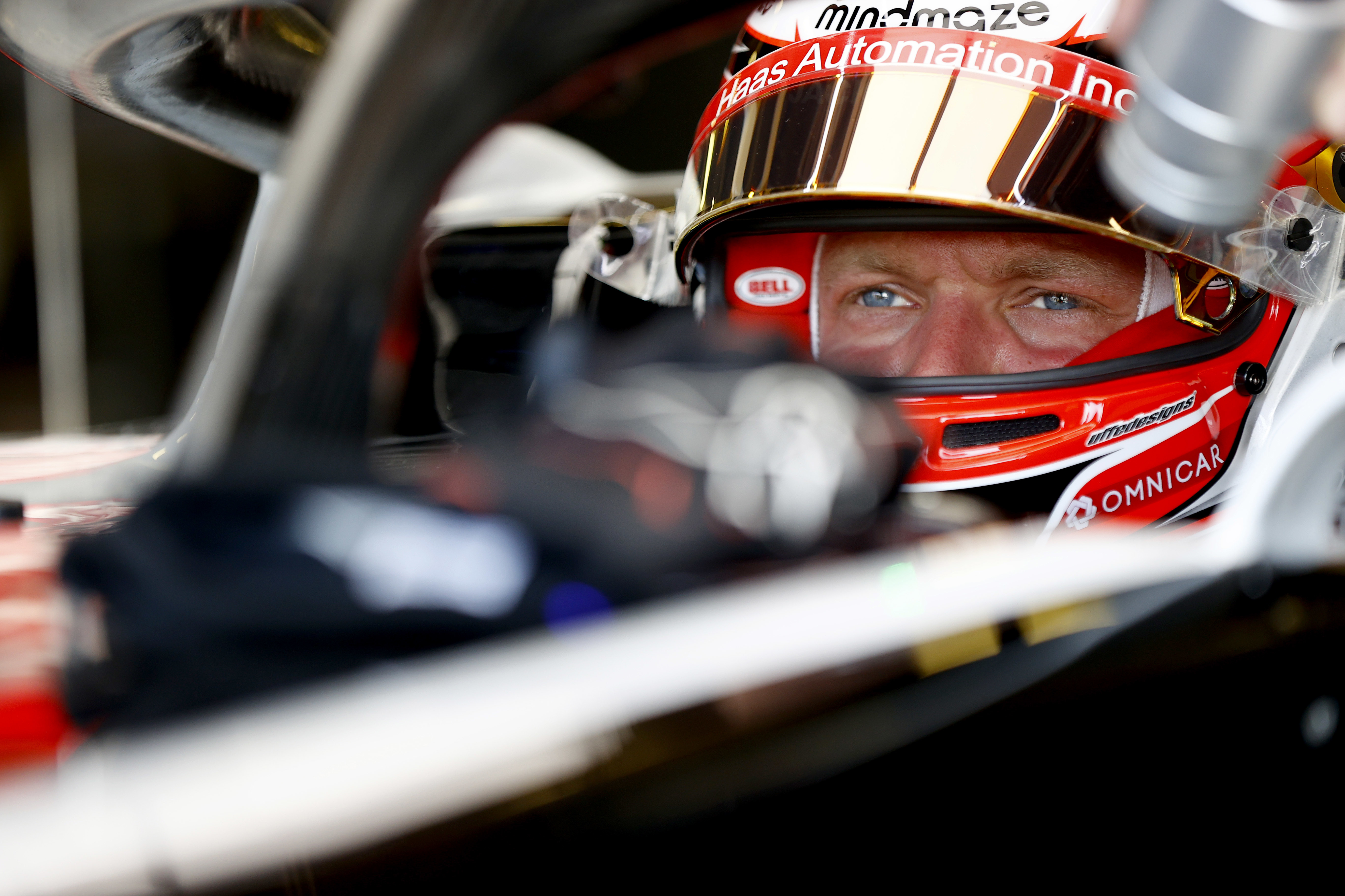 Kevin Magnussen, cockpit