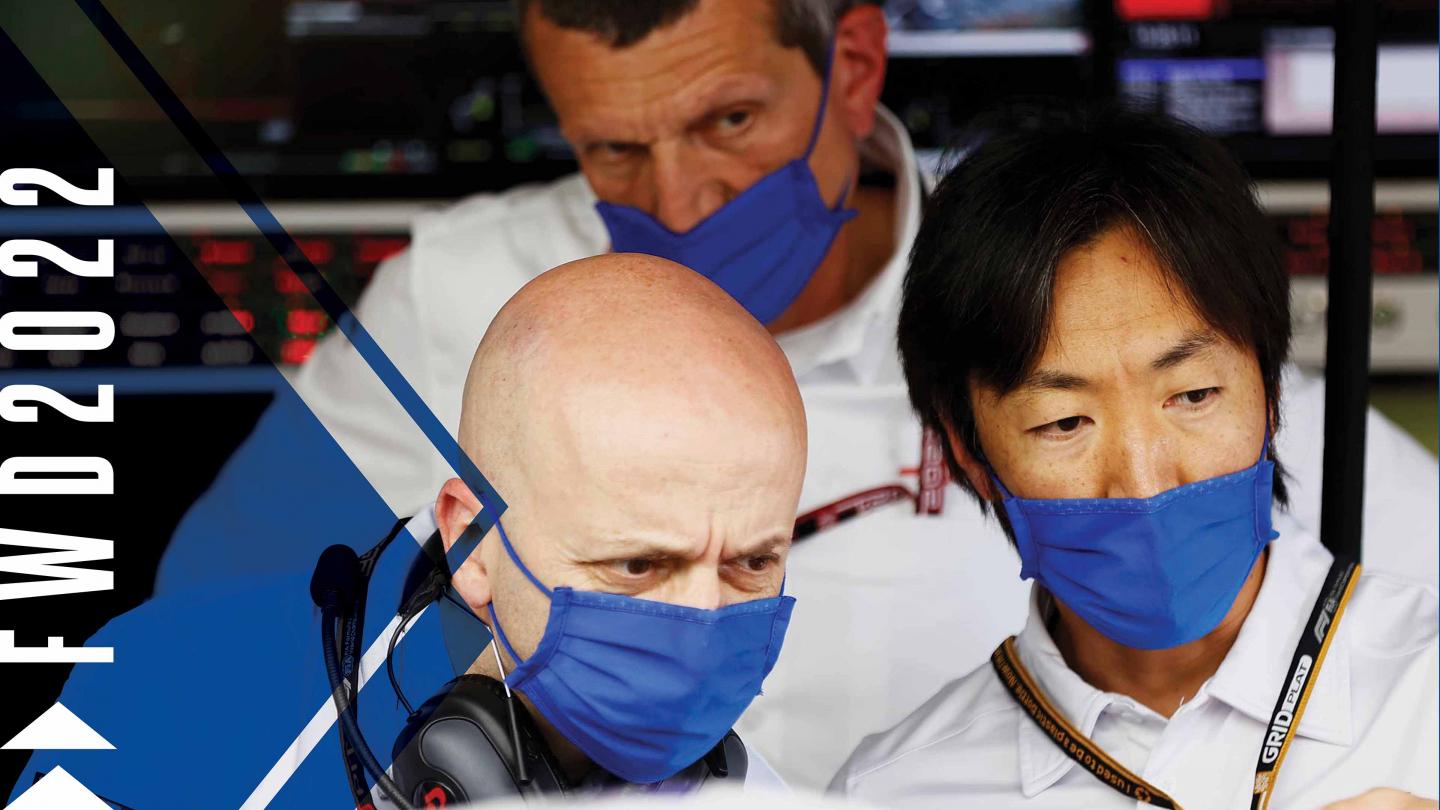 Simone Resta, Guenther Steiner and Ayao Komatsu